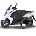 TABLIER COUVRE JAMBE TUCANO POUR KYMCO 125 K-XTC 2013-, 300 K-XTC 2013- (R162-N) (TERMOSCUD) (SYSTEME ANTI-FLOTTEMENT SGAS)