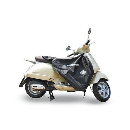 29295 TABLIER COUVRE JAMBE TUCANO POUR PIAGGIO 125 VESPA GT, 125 VESPA GTS, 250 VESPA GTS, 300 VESPA GTS (R154-N) (TERMOSCUD) xx